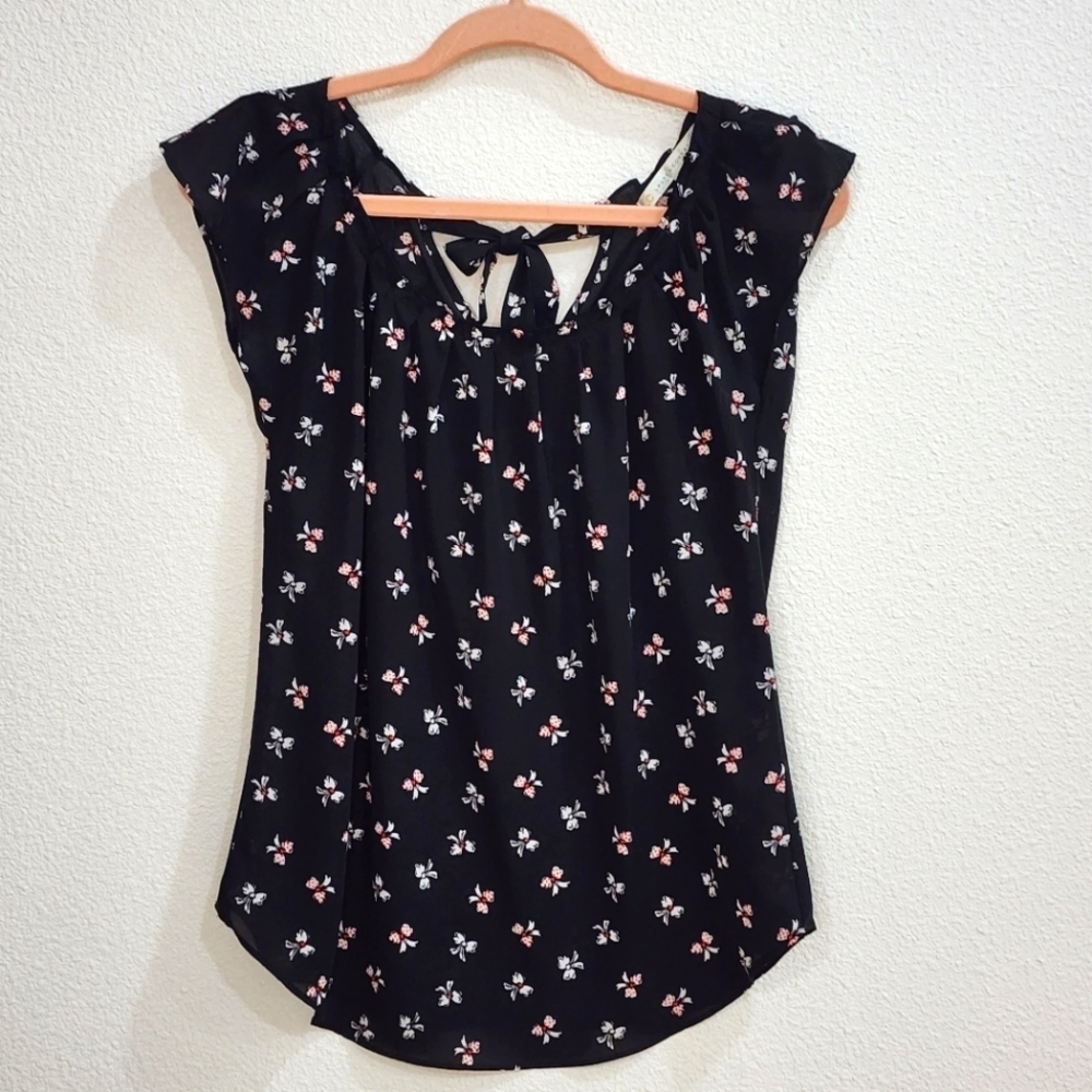 Lauren Conrad Blouse - floral, flower, tie, bow ties, business casual